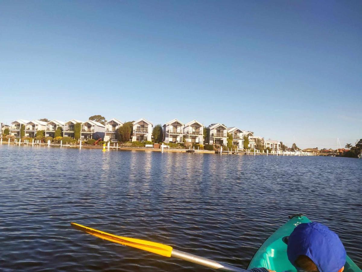 Captains Cove Resort - Waterfront Apartments Paynesville Εξωτερικό φωτογραφία