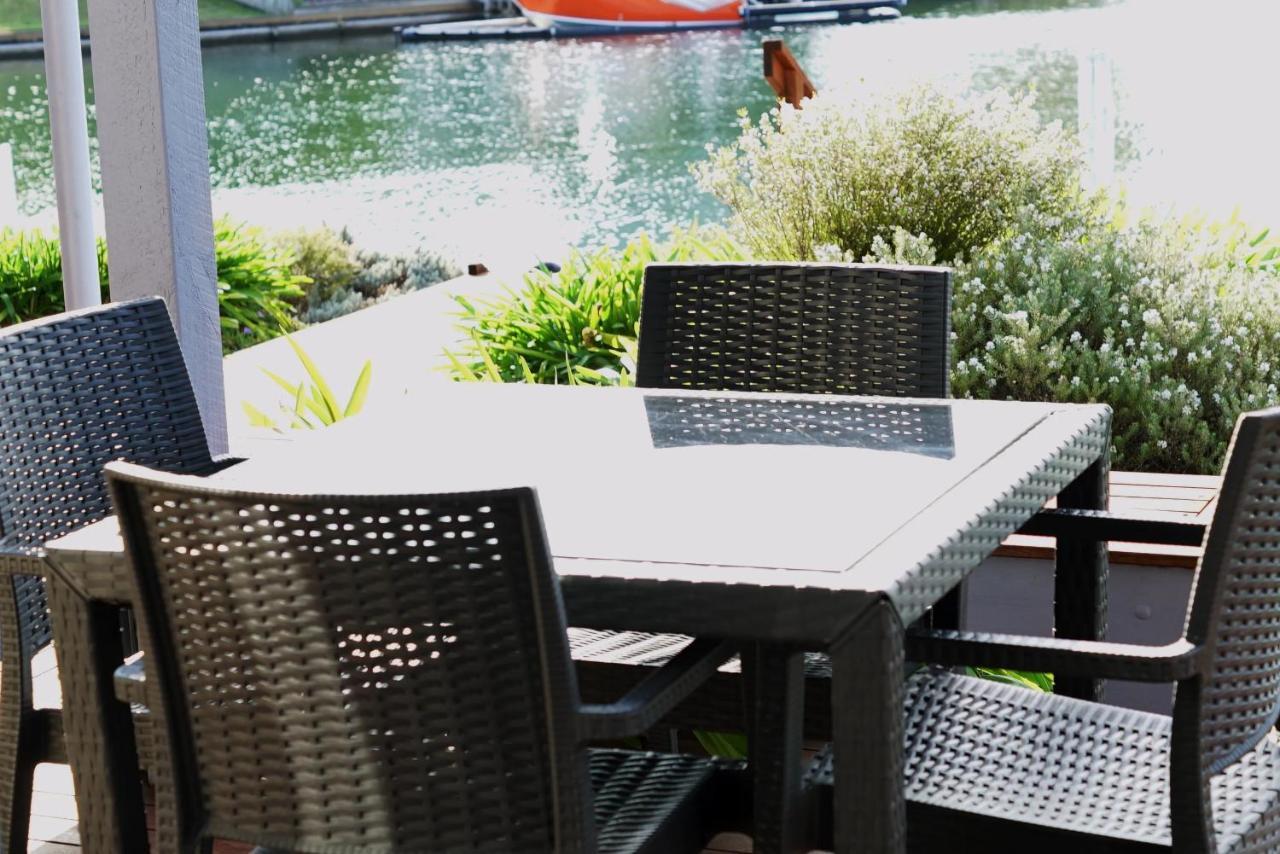 Captains Cove Resort - Waterfront Apartments Paynesville Εξωτερικό φωτογραφία
